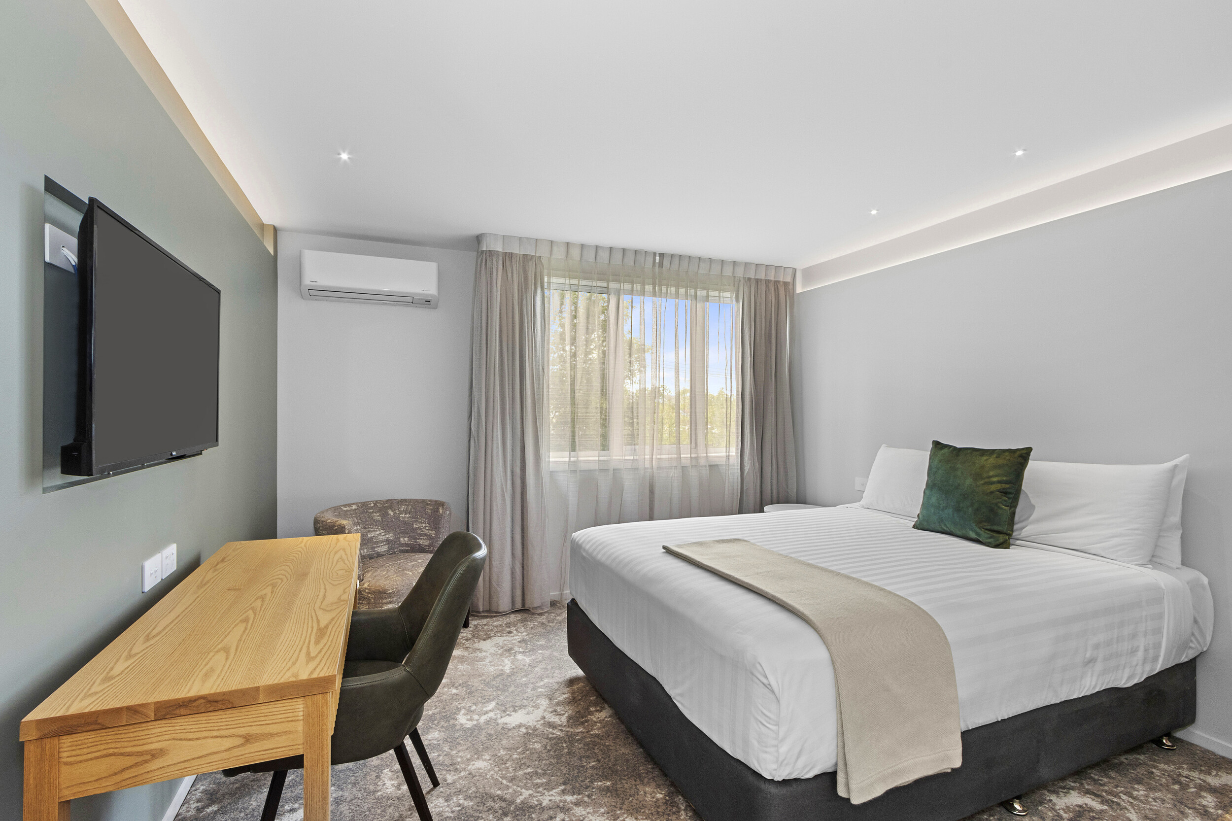 Superior Queen Room